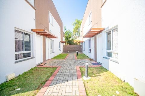 Casa à venda em Cotia, Água Espraiada (Caucaia do Alto), com 2 quartos, com 51 m²